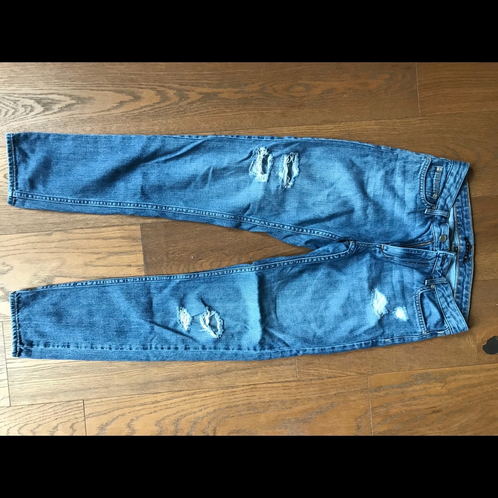 High waisted boyfriend jeans